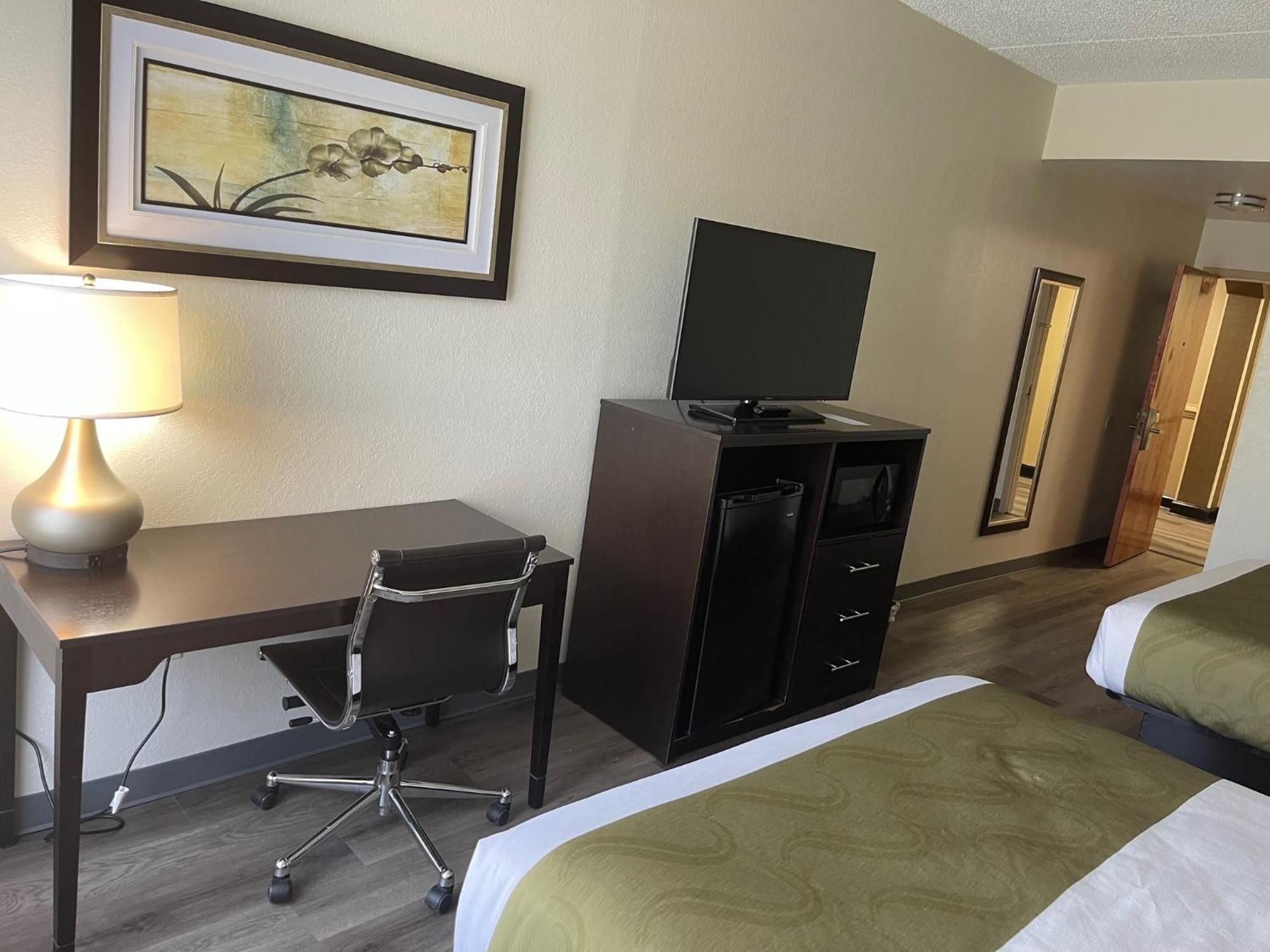 Quality Inn & Suites Λέξινγκτον Εξωτερικό φωτογραφία
